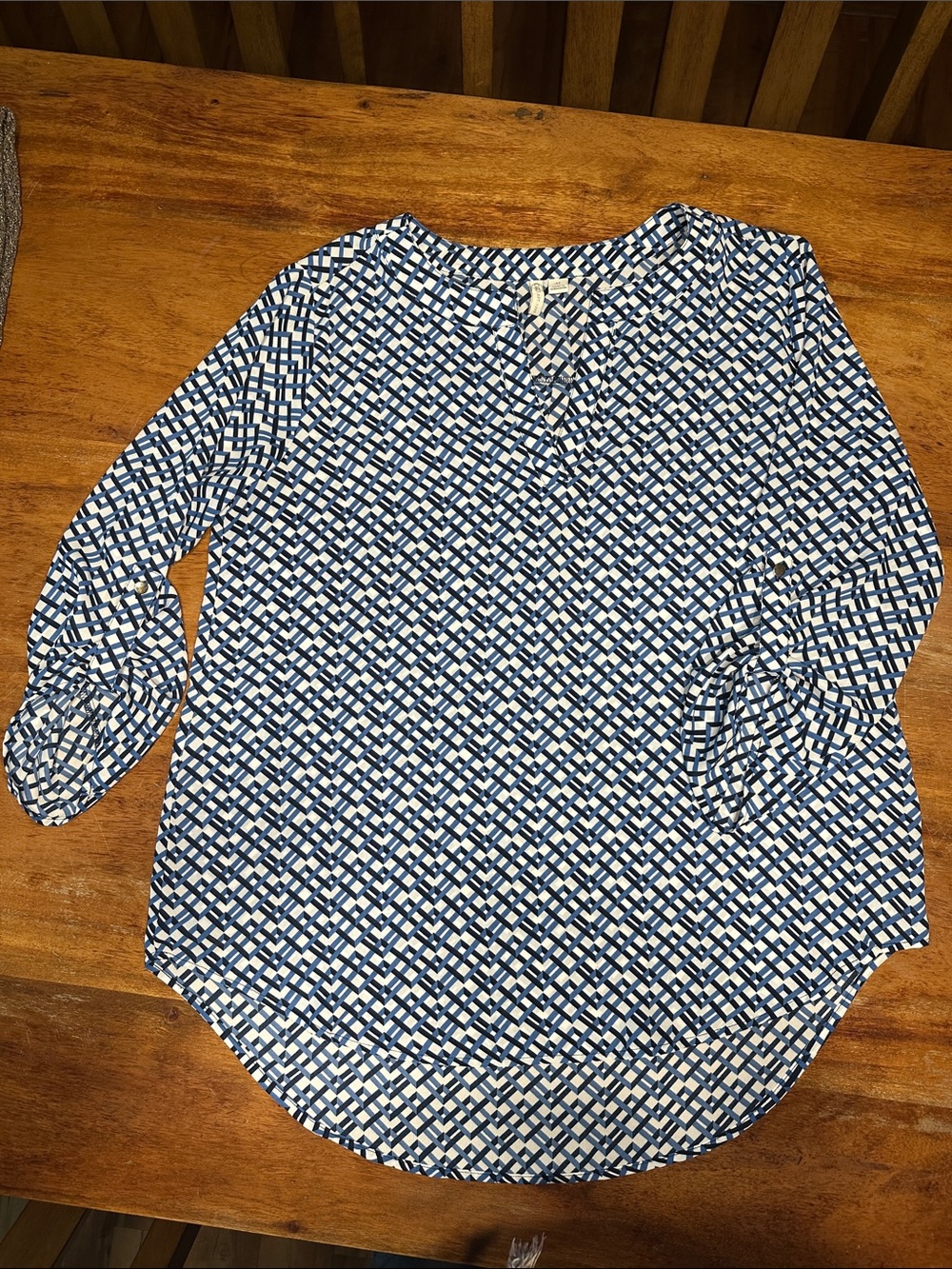 Cato Navy & White Geometric Roll-Tab Sleeve Blouse